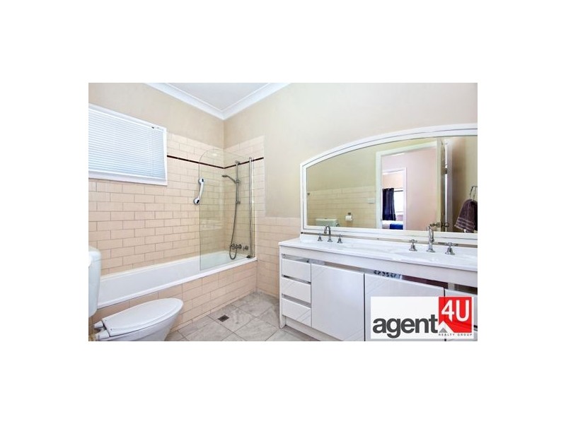 8 Willawa Road, Penrith NSW 2750