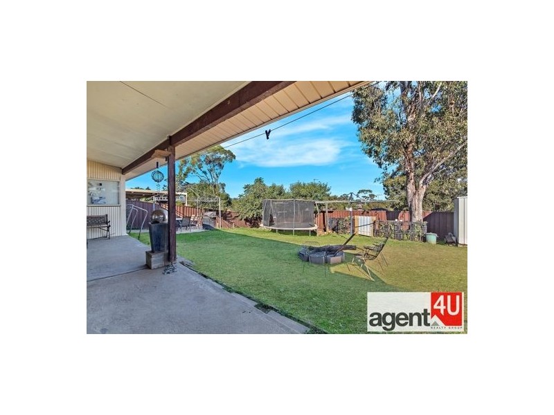 28 Holmegate Crescent,, Cranebrook NSW 2749
