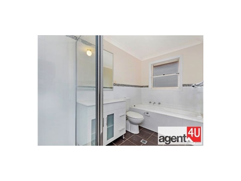 15/380 Glenmore Parkway, Glenmore Park NSW 2745