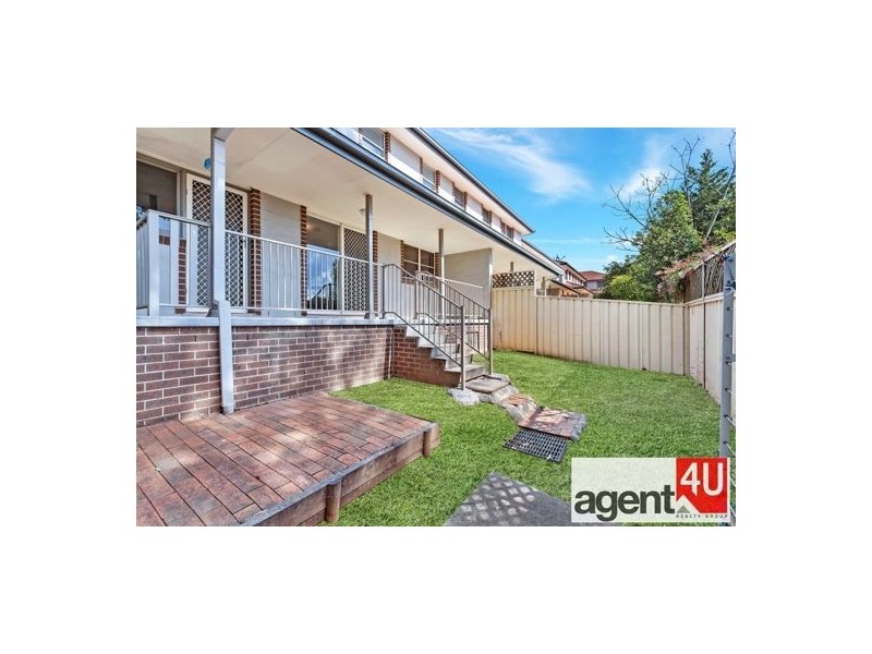 15/380 Glenmore Parkway, Glenmore Park NSW 2745