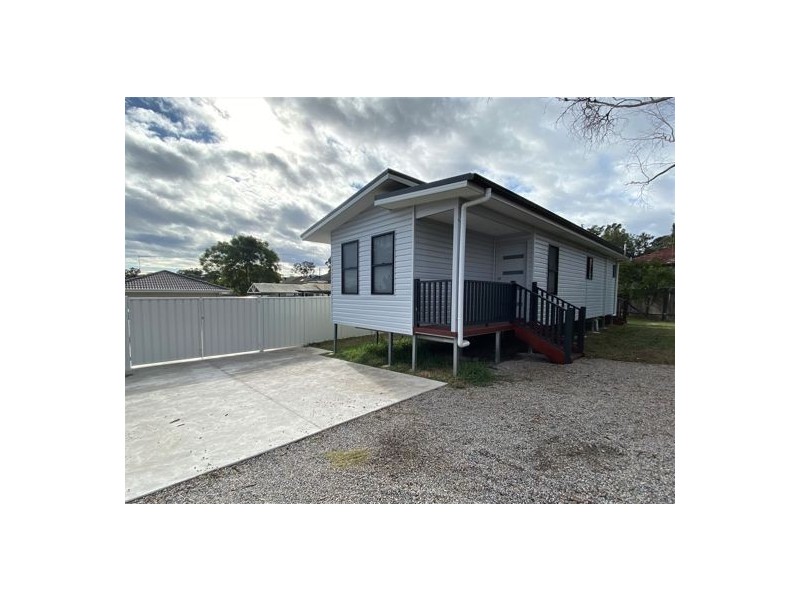 8A Inglis Ave, St Marys NSW 2760