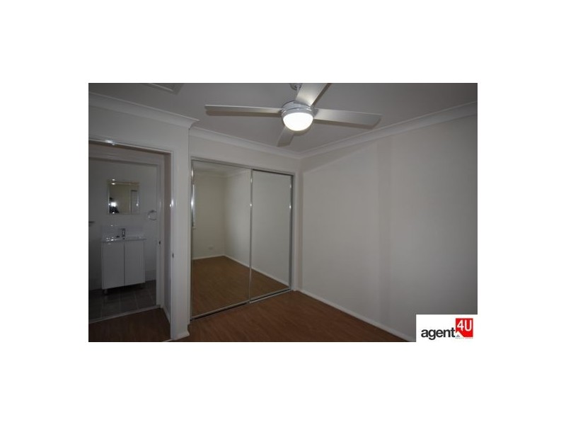 8A Inglis Ave, St Marys NSW 2760