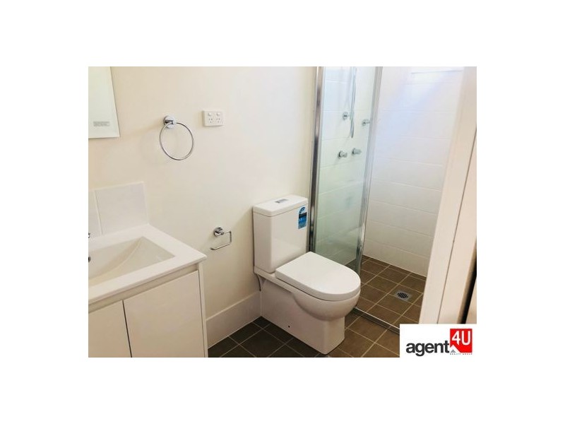 8A Inglis Ave, St Marys NSW 2760