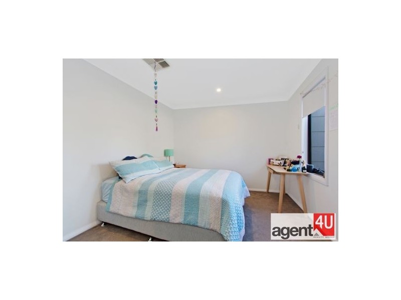 136 Lord Sheffield Cct, Penrith NSW 2750