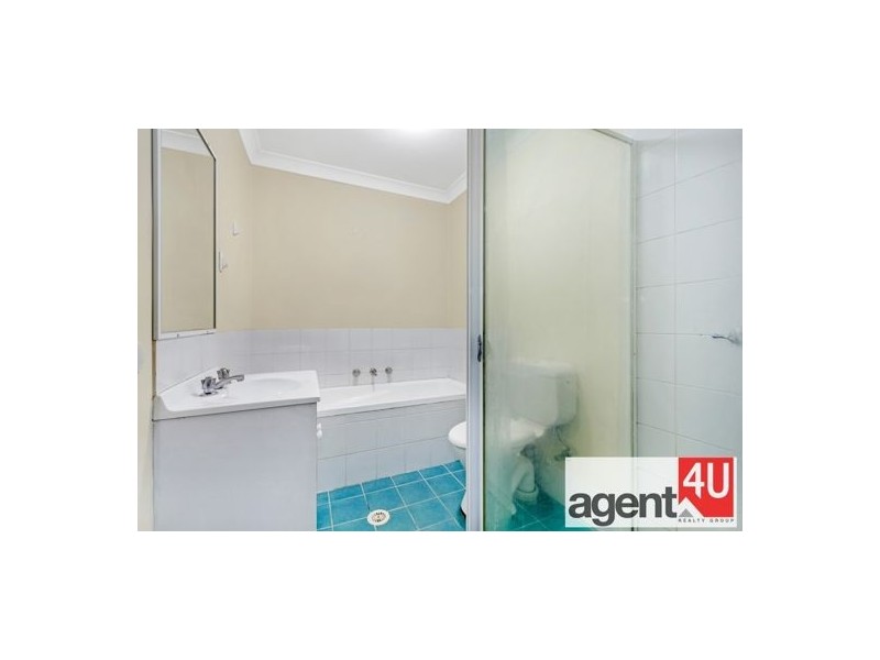 2/3 Tea Tree Glen, Jamisontown NSW 2750