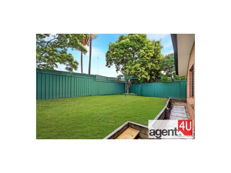 2/3 Tea Tree Glen, Jamisontown NSW 2750