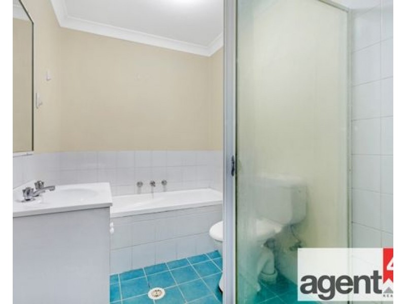 2/3 Tea Tree Glenn, Jamisontown NSW 2750