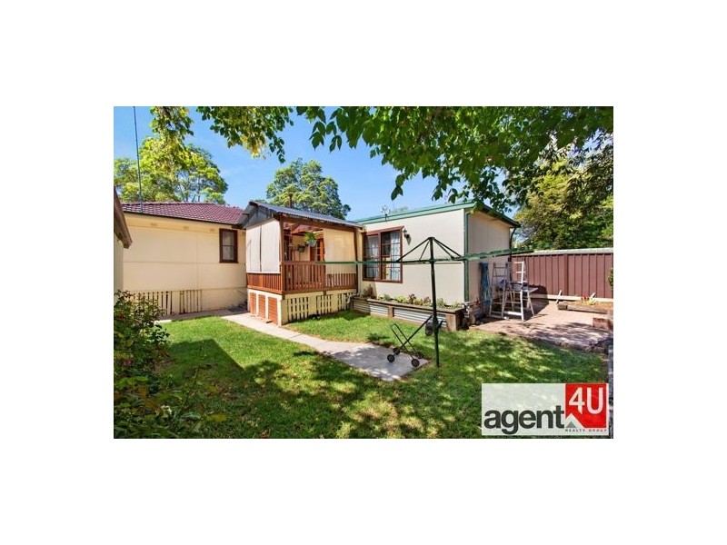 4 Butler Crescent, Penrith NSW 2750