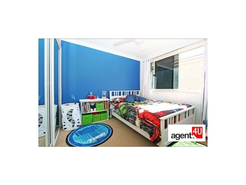 2/20 Kiparra Crescent, South Penrith NSW 2750