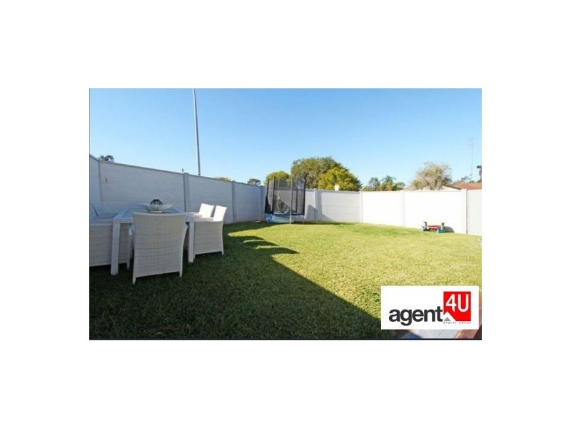 2/20 Kiparra Crescent, South Penrith NSW 2750