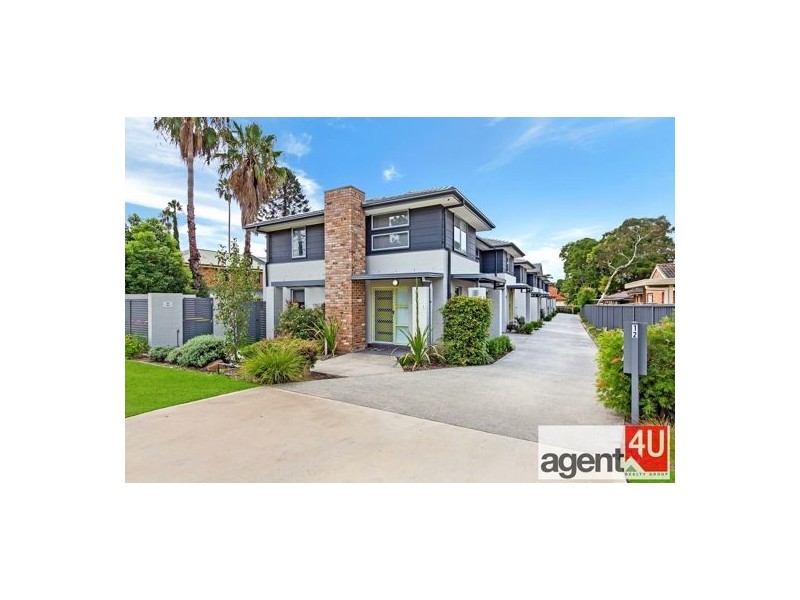 4/12 First Street, Kingswood NSW 2747