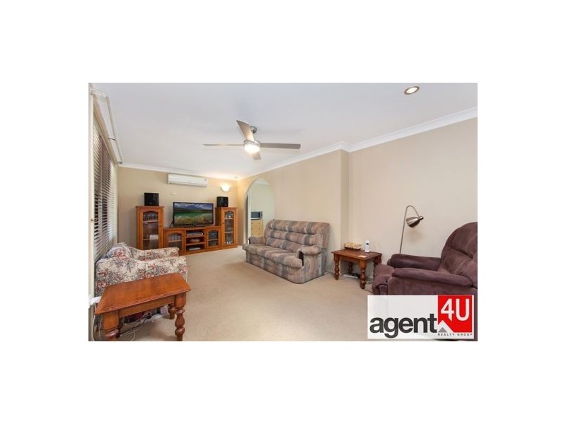 11 Bungalow Parade, Werrington Downs NSW 2747