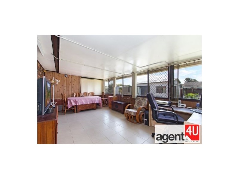 11 Bungalow Parade, Werrington Downs NSW 2747