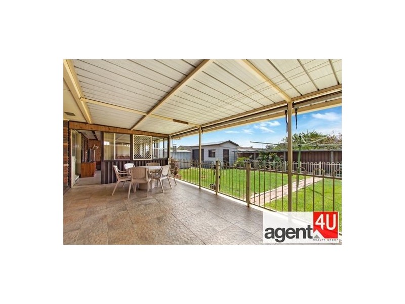 11 Bungalow Parade, Werrington Downs NSW 2747
