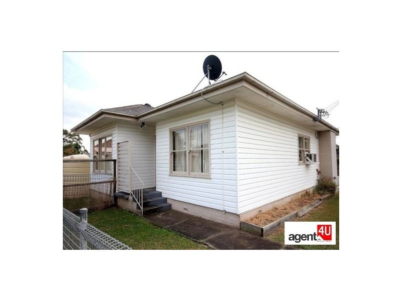 31 Deborah Cres, Cambridge Park NSW 2747