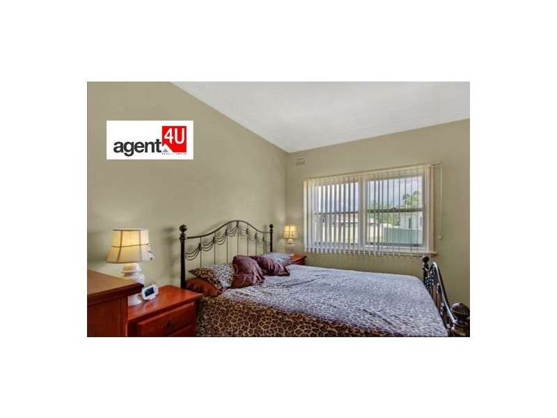 31 Deborah Cres, Cambridge Park NSW 2747