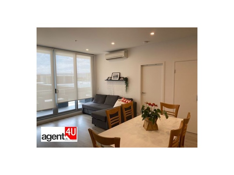 810/8 Aviators way, Penrith NSW 2750
