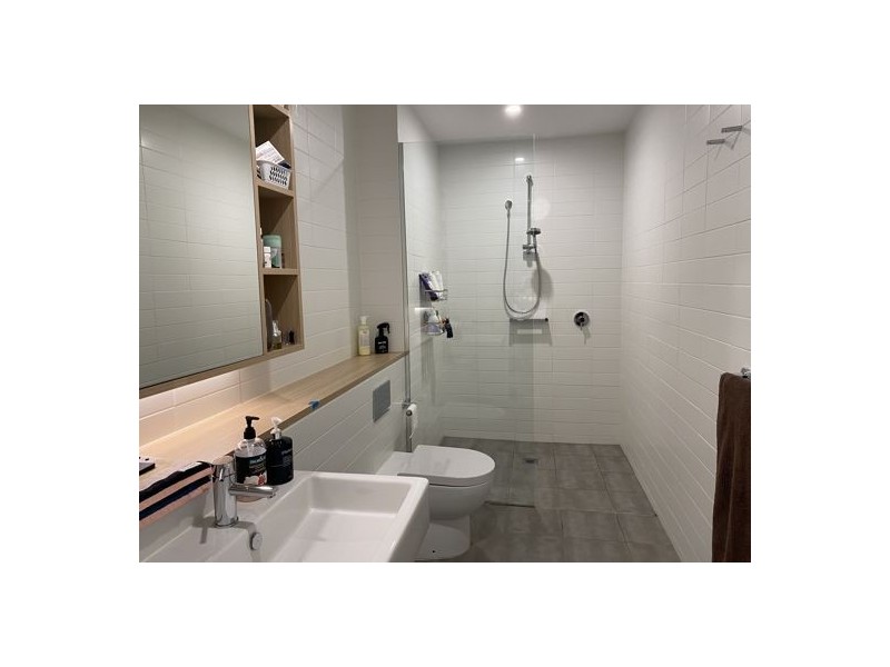 810/8 Aviators way, Penrith NSW 2750