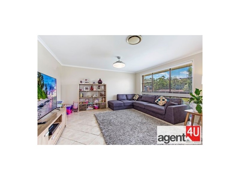 7 Settlers Glen, Werrington Downs NSW 2747