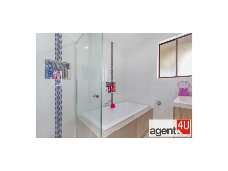 7 Settlers Glen, Werrington Downs NSW 2747