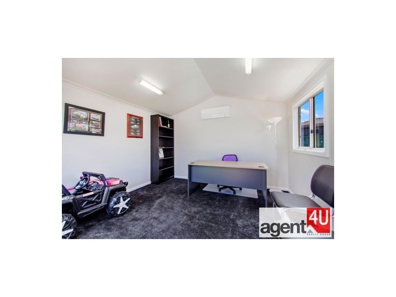 7 Settlers Glen, Werrington Downs NSW 2747