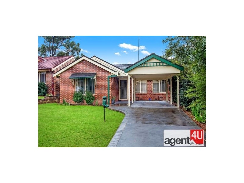 37 Harwood Circuit, Glenmore Park NSW 2745