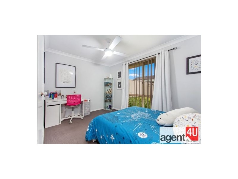 37 Harwood Circuit, Glenmore Park NSW 2745