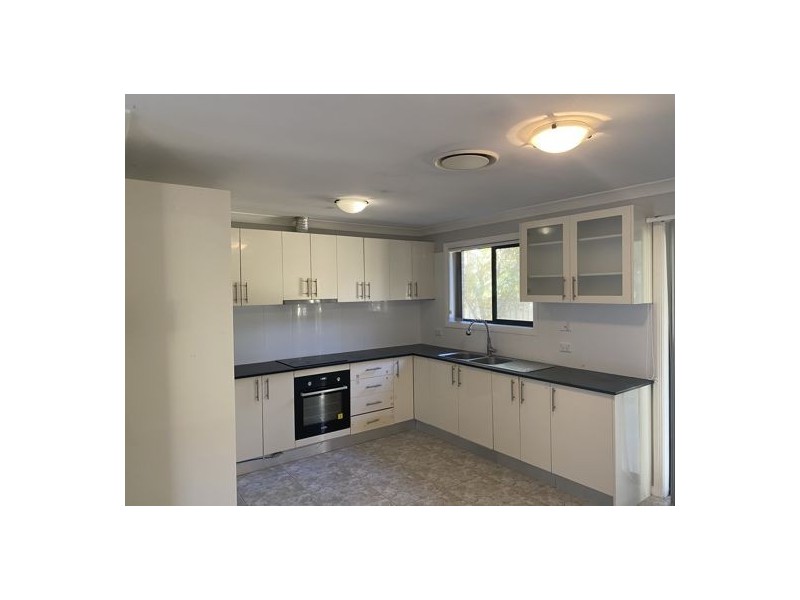 2/88 Woodriff Street, Penrith NSW 2750