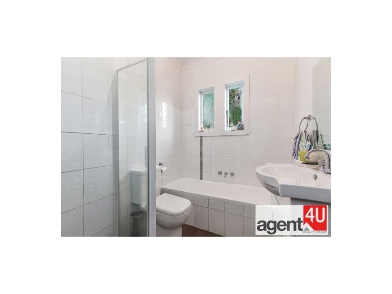 52 Bringelly Road, Kingswood NSW 2747