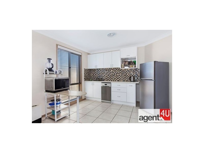 11 Marrett Way, Cranebrook NSW 2749