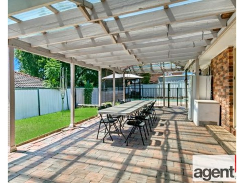 5 Fitzgerald Place, Glenmore Park NSW 2745