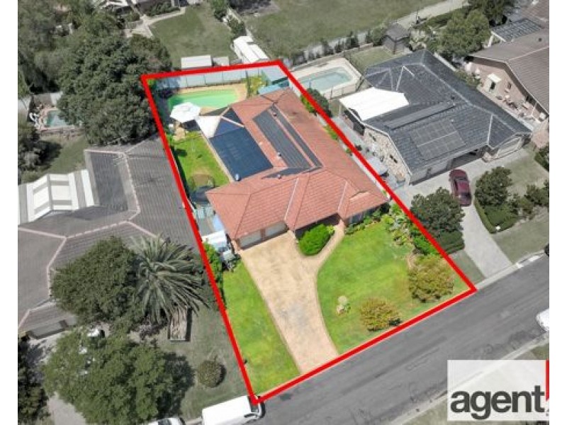 5 Fitzgerald Place, Glenmore Park NSW 2745