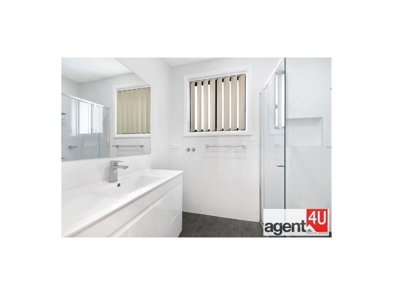 7 Easterbrook Place, South Penrith NSW 2750