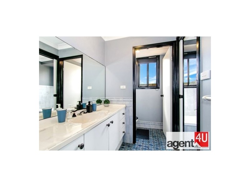 14 Mount Close, Cranebrook NSW 2749