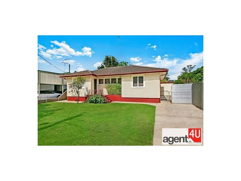 4 Orana Avenue, Penrith NSW 2750