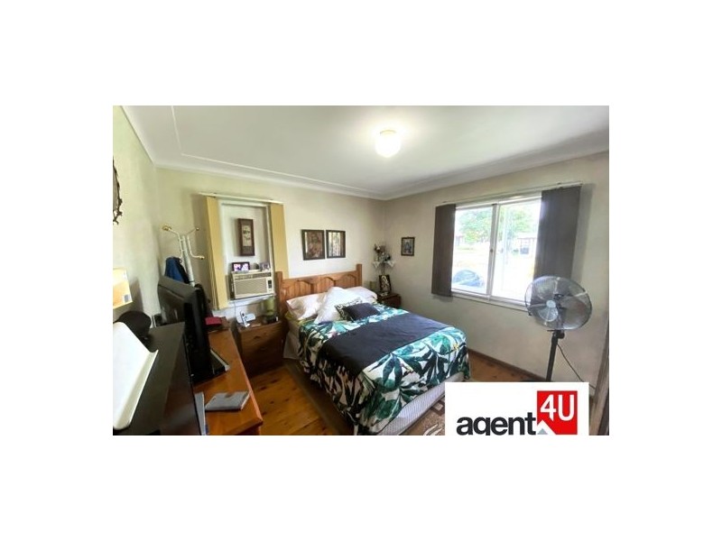 4 Orana Avenue, Penrith NSW 2750