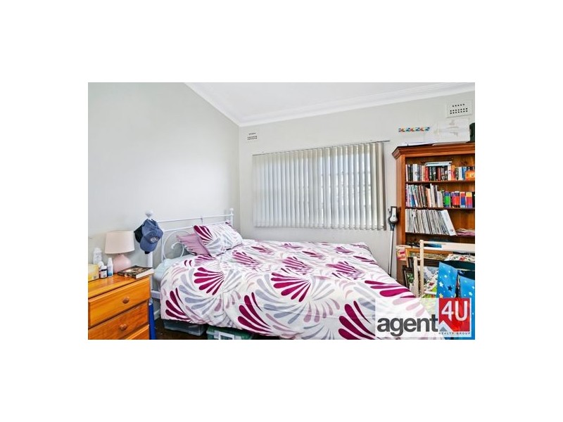 31 & 31A Deborah Crescent, Cambridge Park NSW 2747