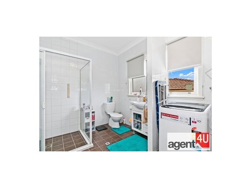 31 & 31A Deborah Crescent, Cambridge Park NSW 2747