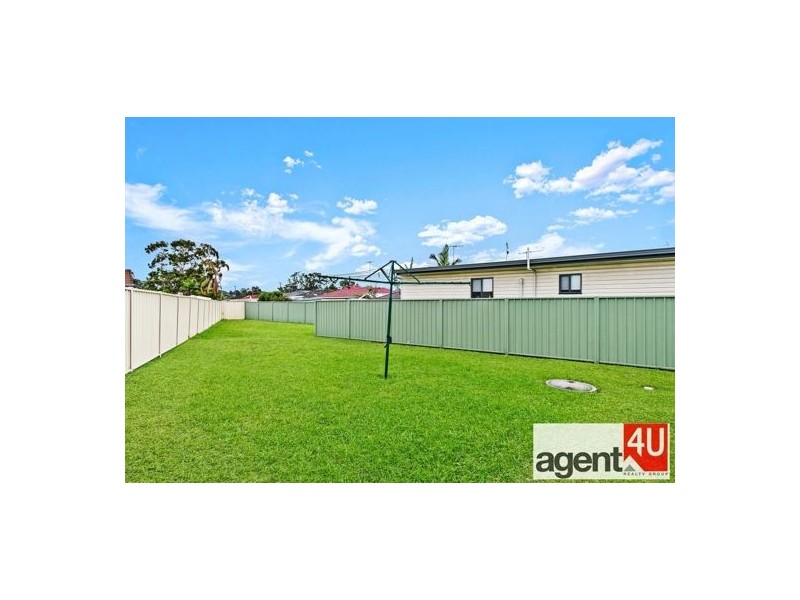 31 & 31A Deborah Crescent, Cambridge Park NSW 2747