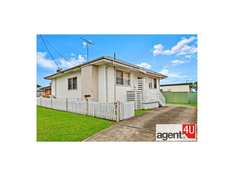31 & 31A Deborah Crescent, Cambridge Park NSW 2747