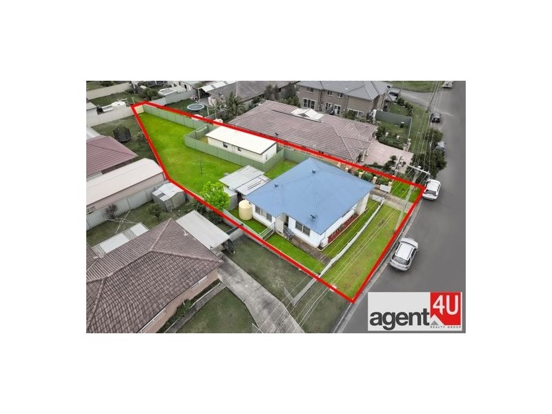 31 & 31A Deborah Crescent, Cambridge Park NSW 2747