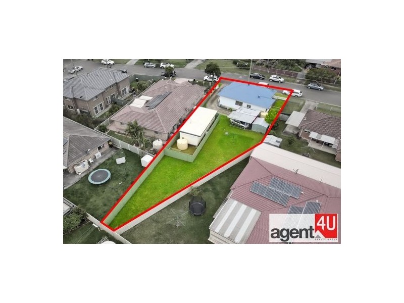 31 & 31A Deborah Crescent, Cambridge Park NSW 2747