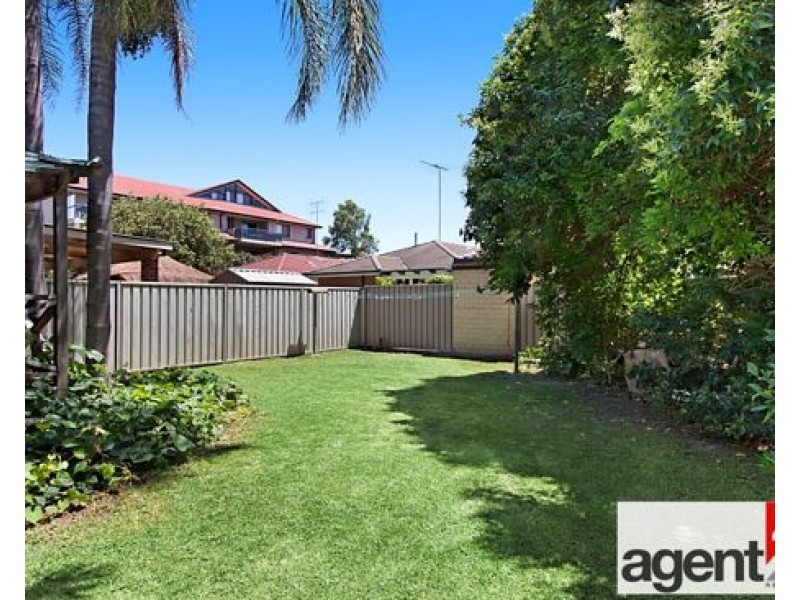15 Dent Street, Jamisontown NSW 2750