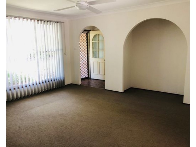 61 St Johns Road, Blaxland NSW 2774