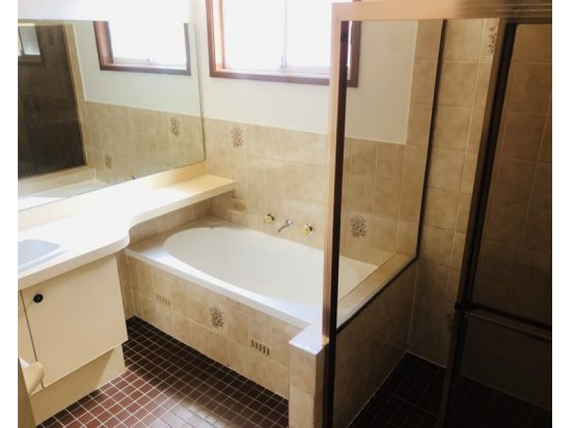 61 St Johns Road, Blaxland NSW 2774