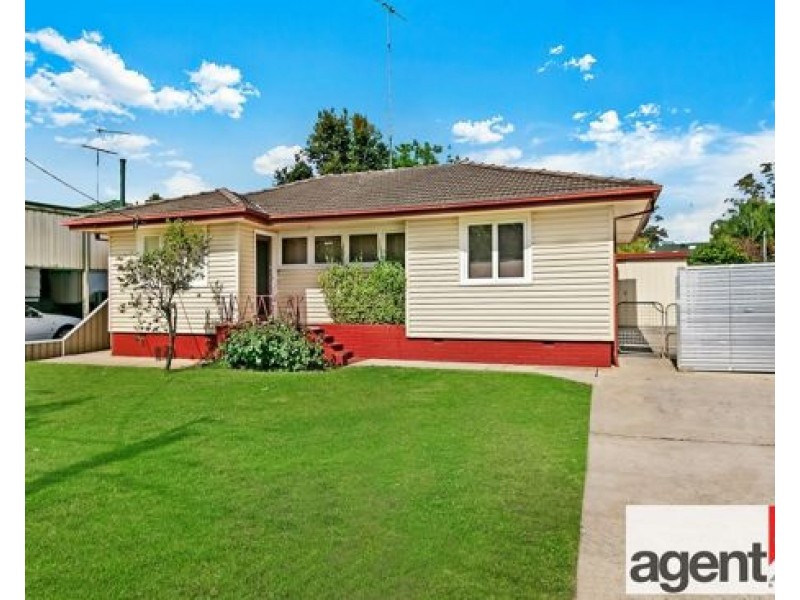 4 Orana Avenue, Penrith NSW 2750