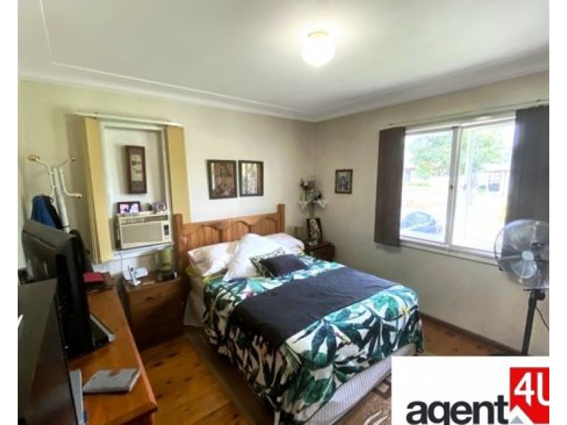 4 Orana Avenue, Penrith NSW 2750