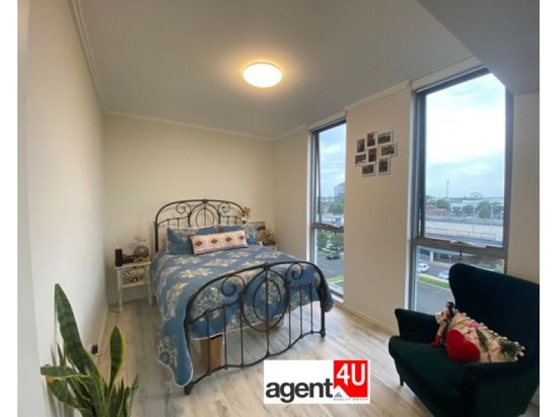 517/1-39 Lord Sheffield Cct, Penrith NSW 2750