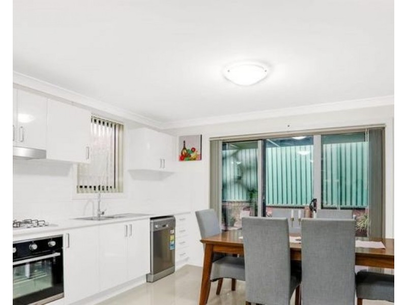 2/33 Saddington Street, St Marys NSW 2760