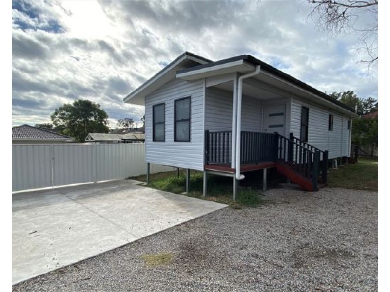 8A Inglis Ave, St Marys NSW 2760